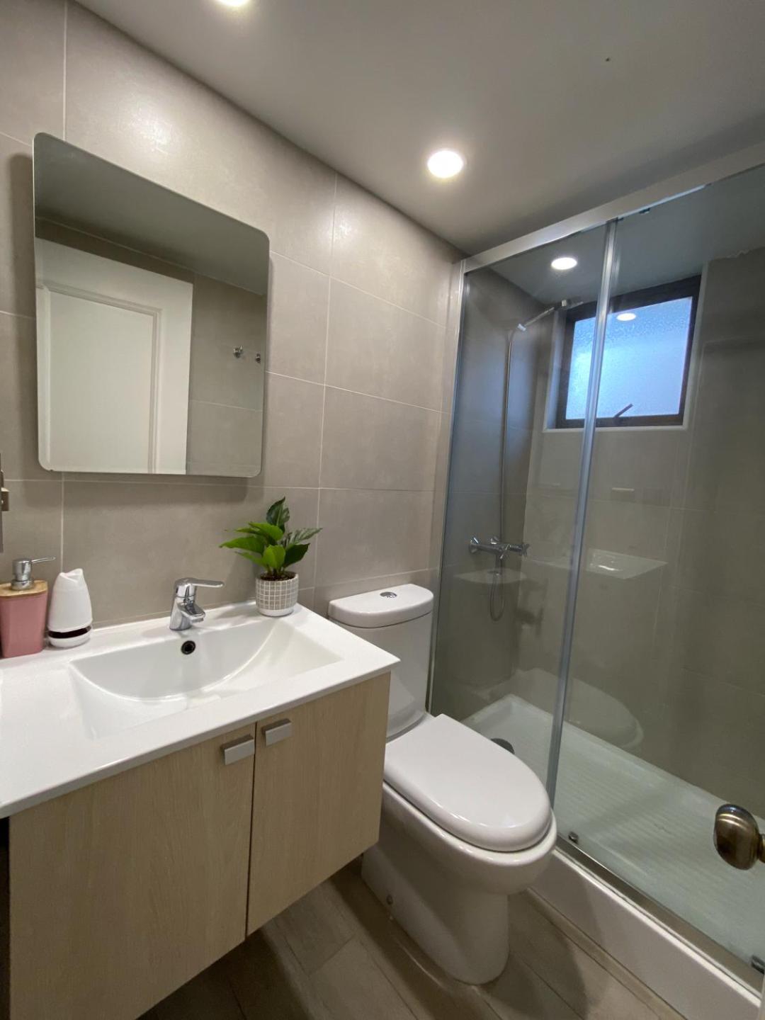 Apartamento Depto Para 4 L Parque Arauco L Wifi L Parking L Lavadora-secadora Propia