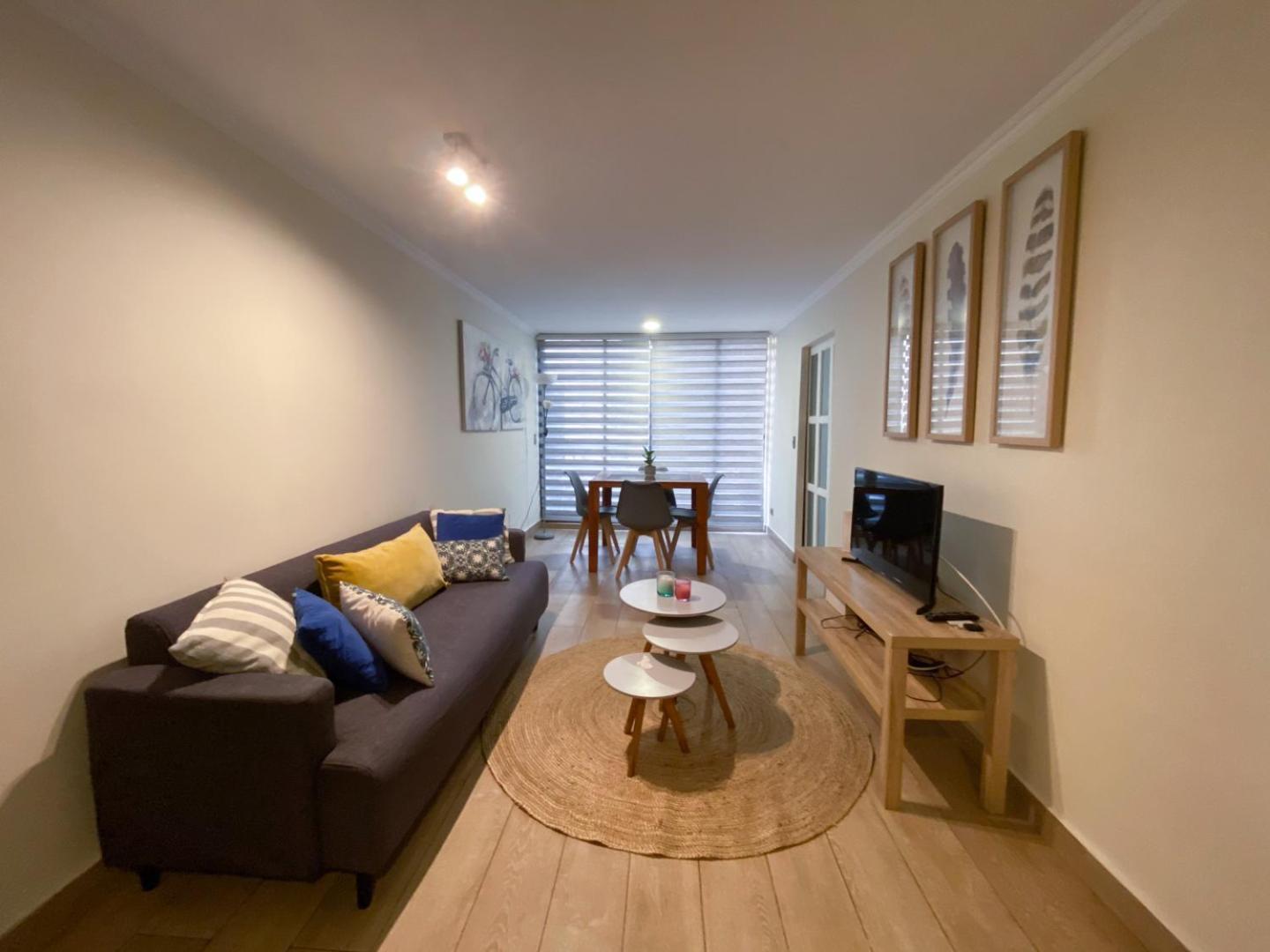 Depto Para 4 L Parque Arauco L Wifi L Parking L Lavadora-secadora Propia Apartamento Santiago