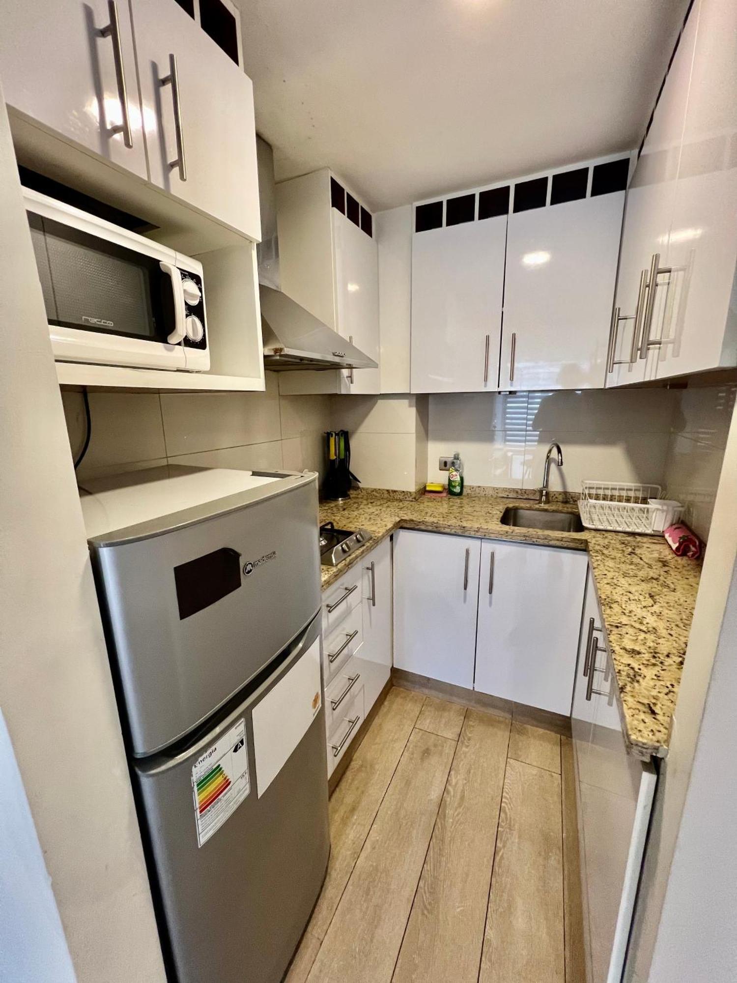 Depto Para 4 L Parque Arauco L Wifi L Parking L Lavadora-secadora Propia Apartamento